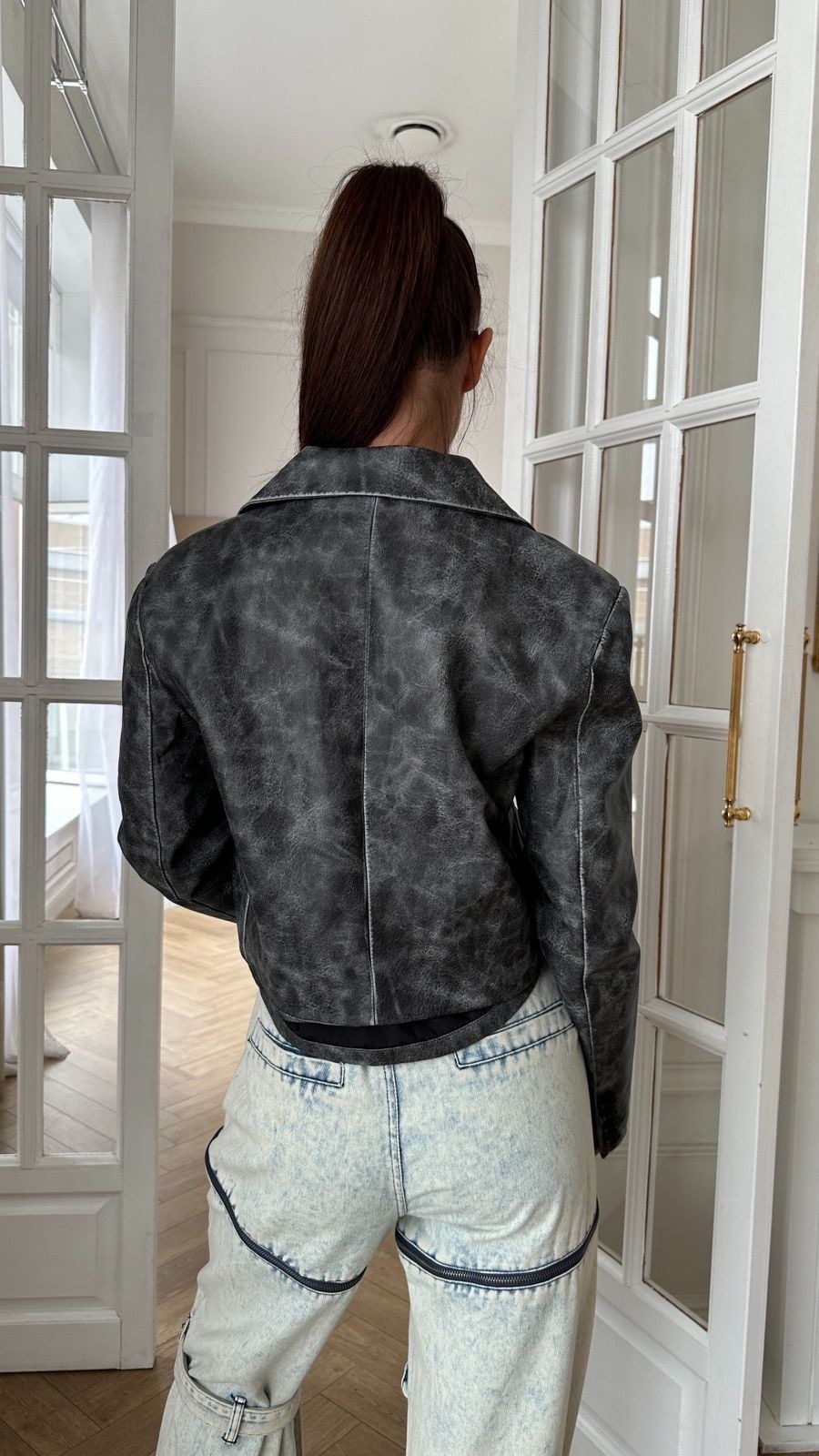 стильная куртка,кожаная куртка,куртка повседневная,джинсовая куртка,брючный костюм