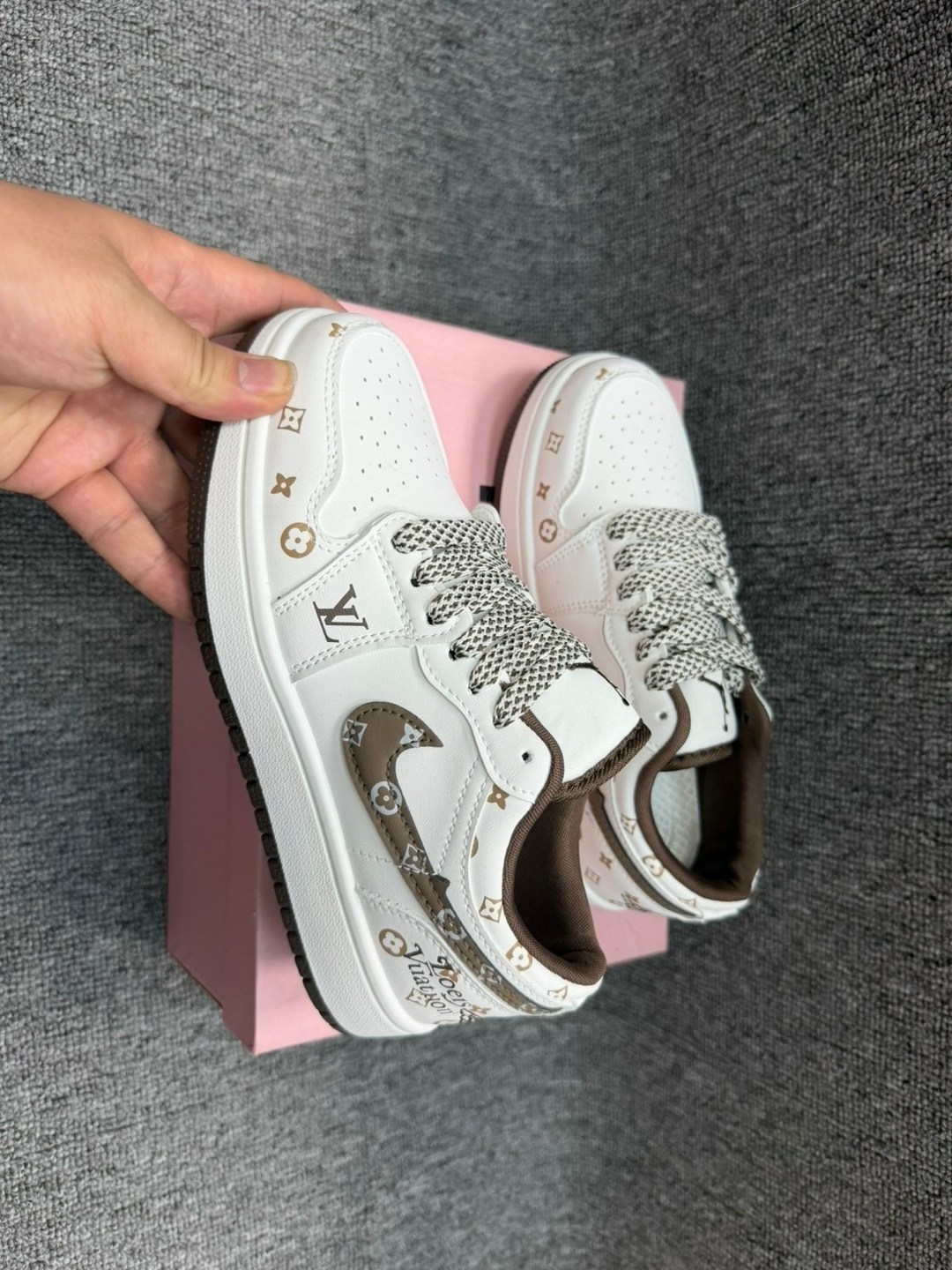 кроссовки,кроссовки nike,спортивная ,женские кроссовки,оригинальные кроссовки