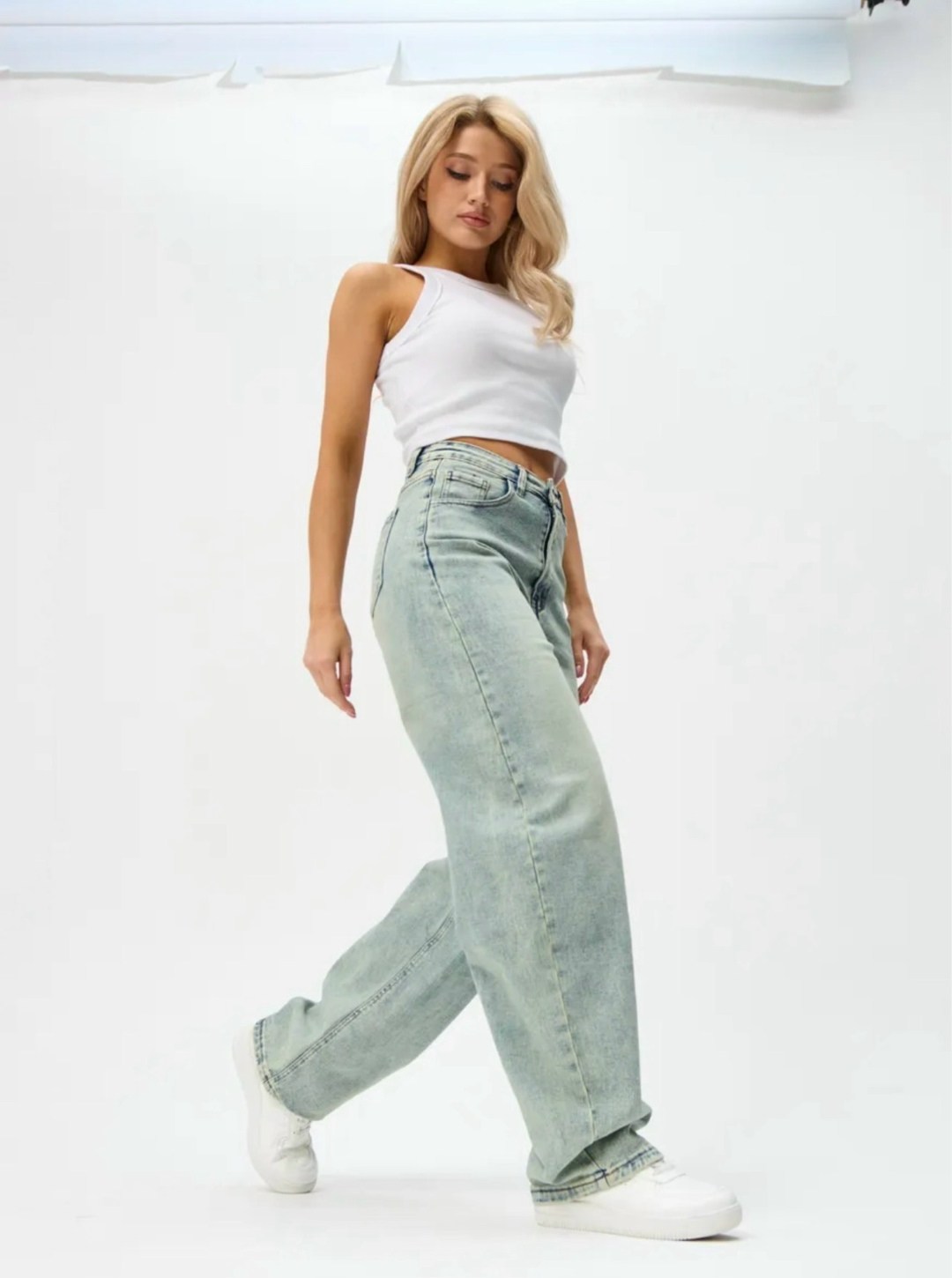 женские джинсы,джинсы широкие,джинсы,джинсы брюки,мешковатые широкие джинсы светло-голубого цвета levi's