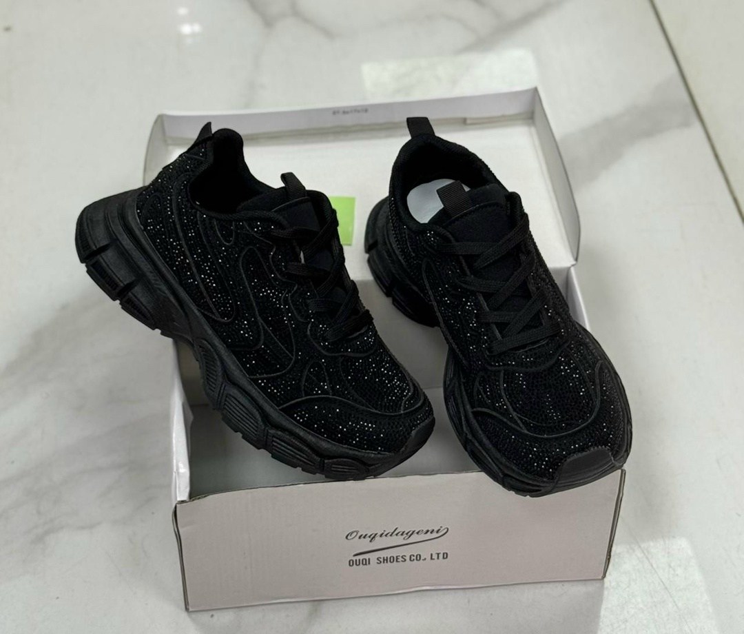 кроссовки balenciaga женские,кроссовки balenciaga,кроссовки женские,кроссовки замш,кроссовки со стразами