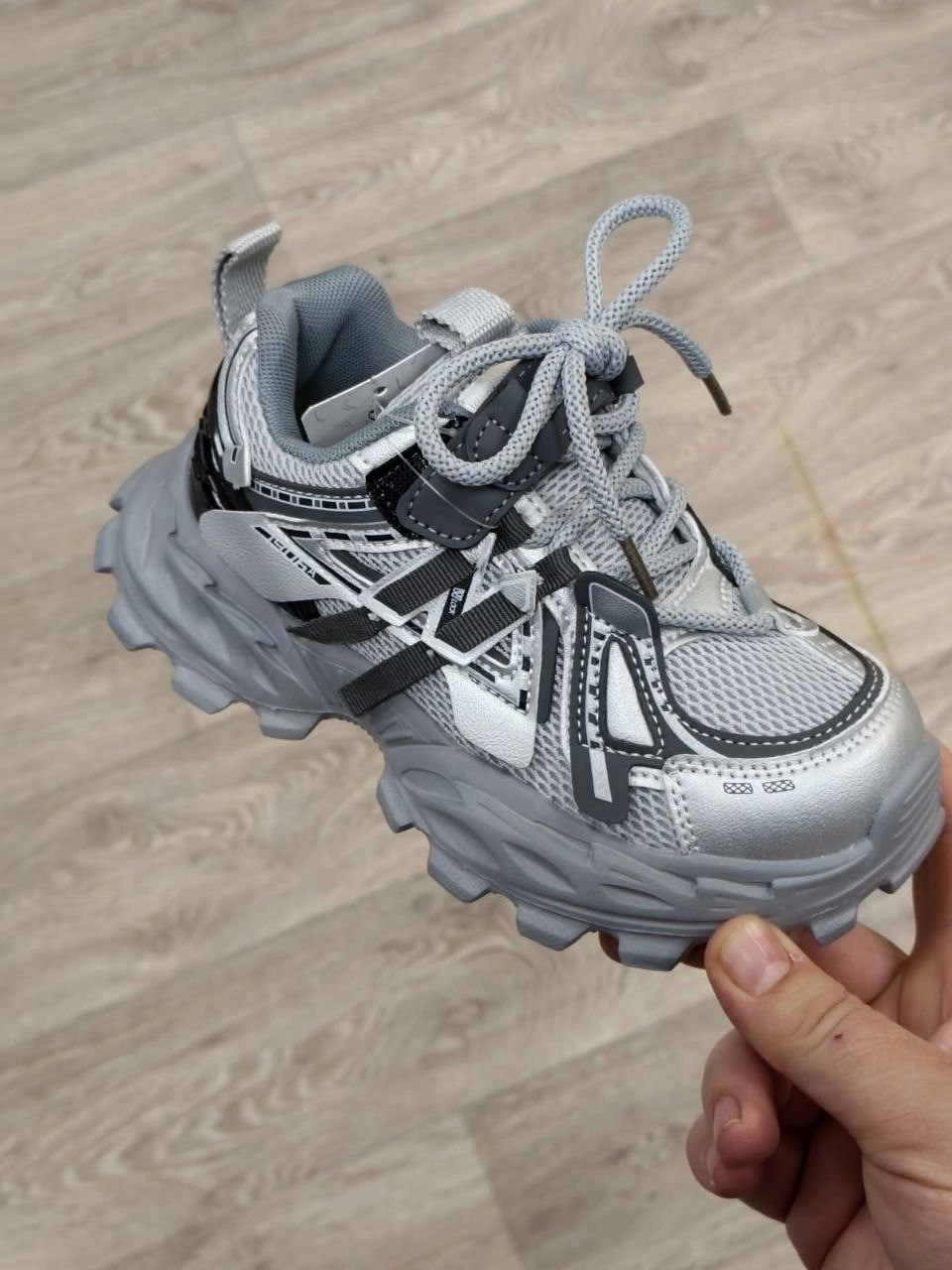 кроссовки,детские кроссовки,,кроссовки мальчику,спортивная