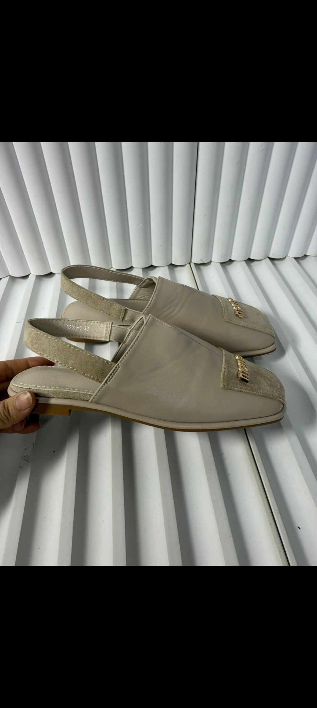 ,женские кожаные мюли hermes groupie белые,мюли hermes,белые кожаные мюли hermes oz,мюли женские