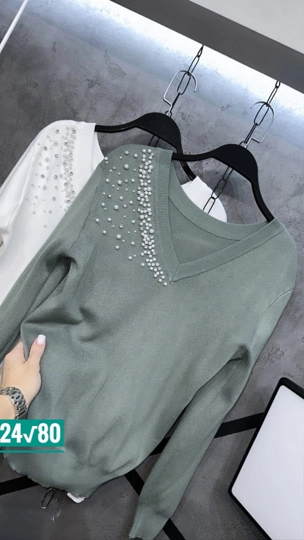 кофточка с отделкой из жемчужин,женская кофта с бусинами,кофта женская с стразами,кофта женская трикотажная с бусинами,кофта нарядная со стразами