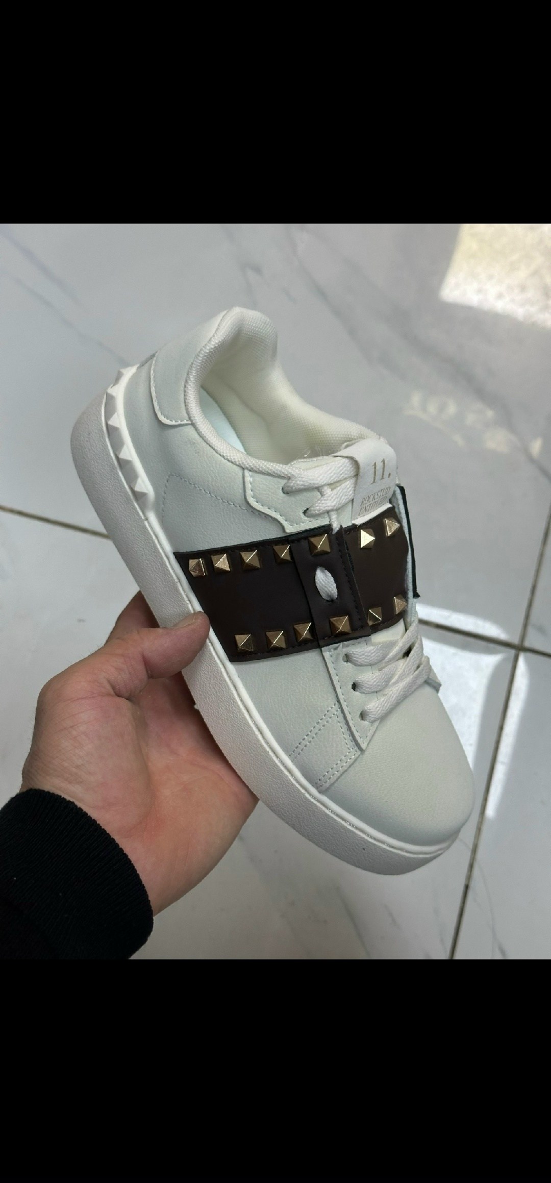 кроссовки valentino rockstud белый,женские кожаные кроссовки valentino garavani rockstud,кеды валентино женские,кроссовки женские кожаные valentino,белые кроссовки valentino garavani rockstud