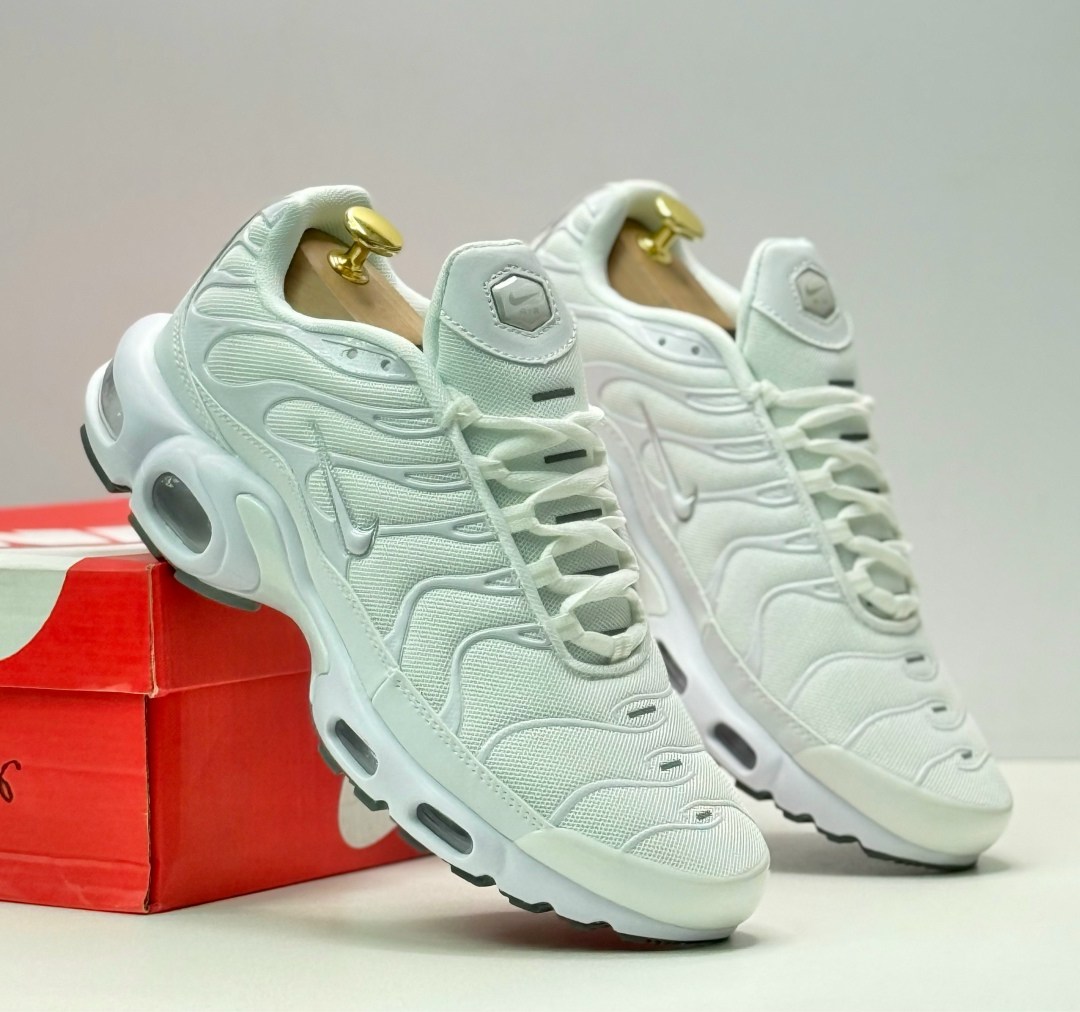 кроссовки nike air max plus tn,мужские кроссовки nike air max tn plus,nike air max plus tn,кроссовки nike air max plus,nike air max plus tn white