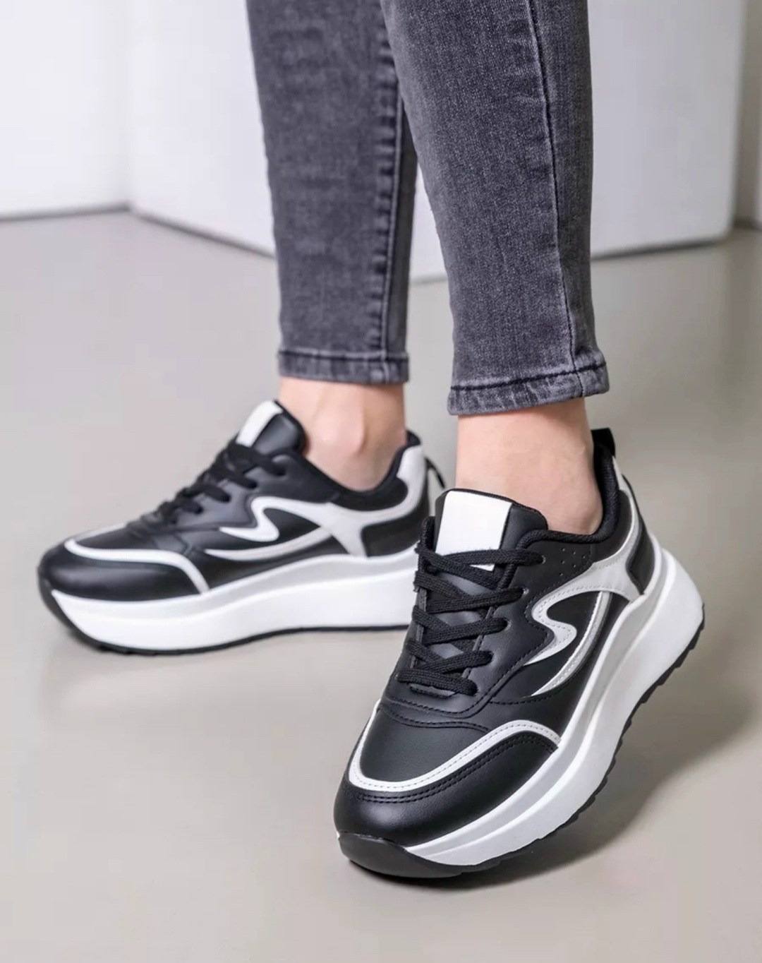 ,женские кроссовки,кроссовки женские черные,кроссовки женские черные спортивные на высокой,кроссовки для женщин