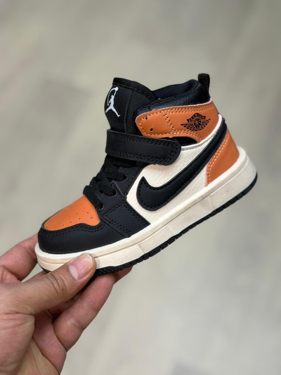 кроссовки мальчику,кроссовка детская,высокие кроссовки,кроссовки,детские кроссовки nike