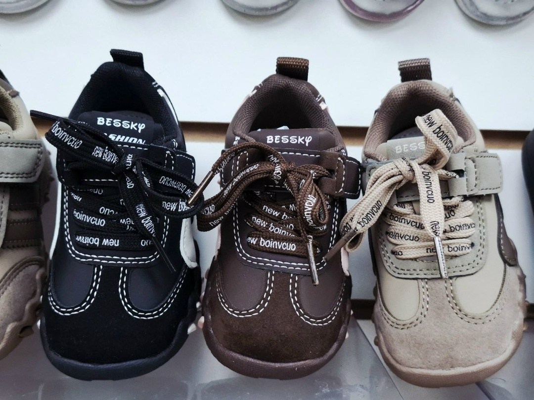 кроссовки мальчику,кроссовки детские,спортивная ,повседневные кроссовки,удобные кроссовки