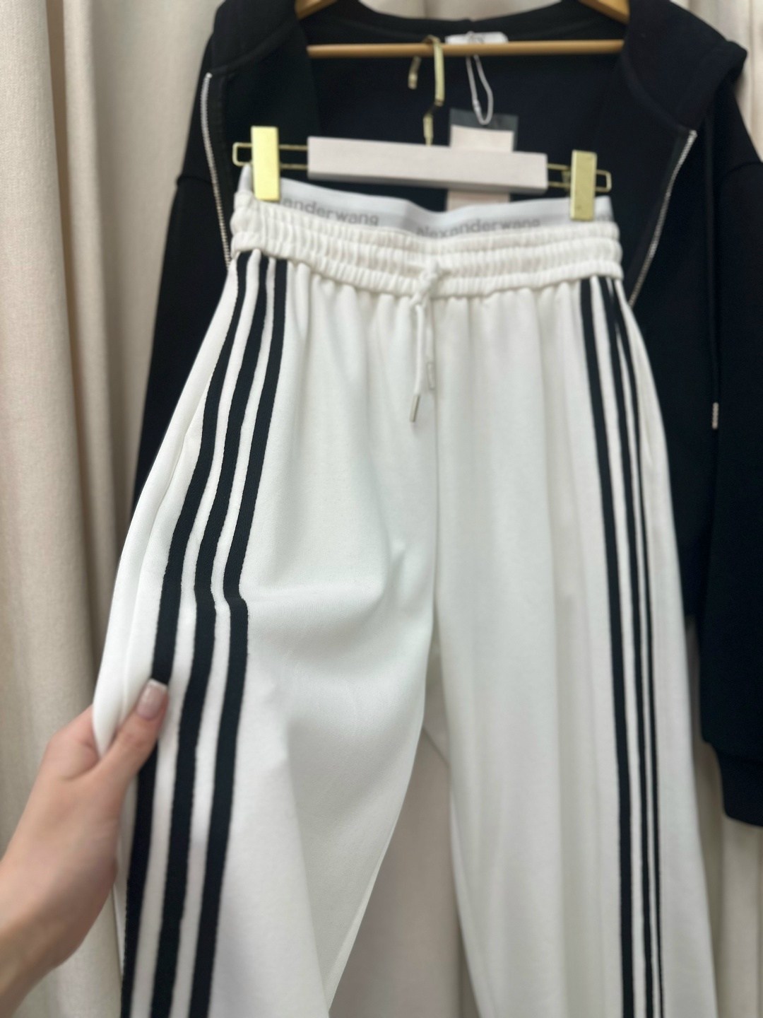 костюм спортивный женский,стильные костюмы,спортивный костюм,женский костюм,спортивные брюки