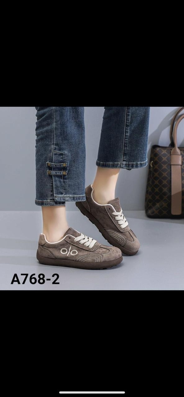 на плоской подошве,женские туфли на плоской подошве,повседневная женская  на плоской подошве,,женские кроссовки