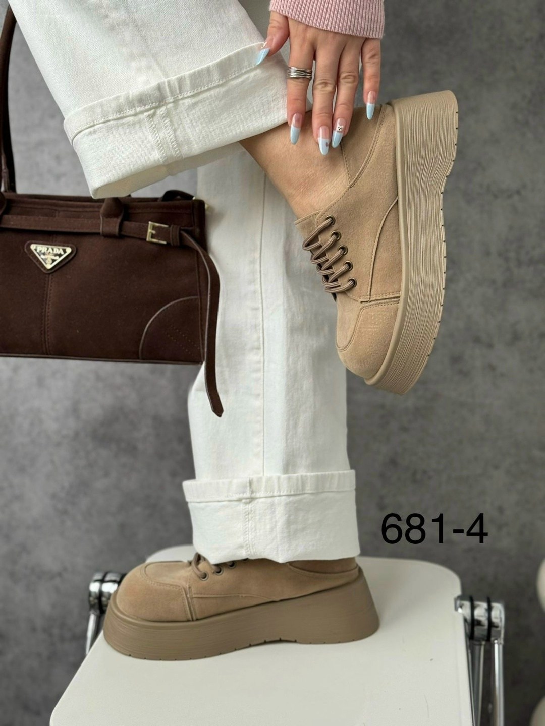 ,обуви,замшевые кроссовки,женская ,кеды замшевые