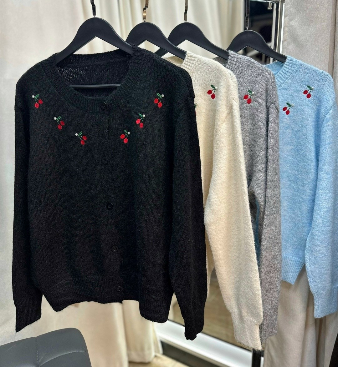 вязаная кофта,кардиган с вышивкой,кардиган,кардиган женский,женский вязаный кардиган