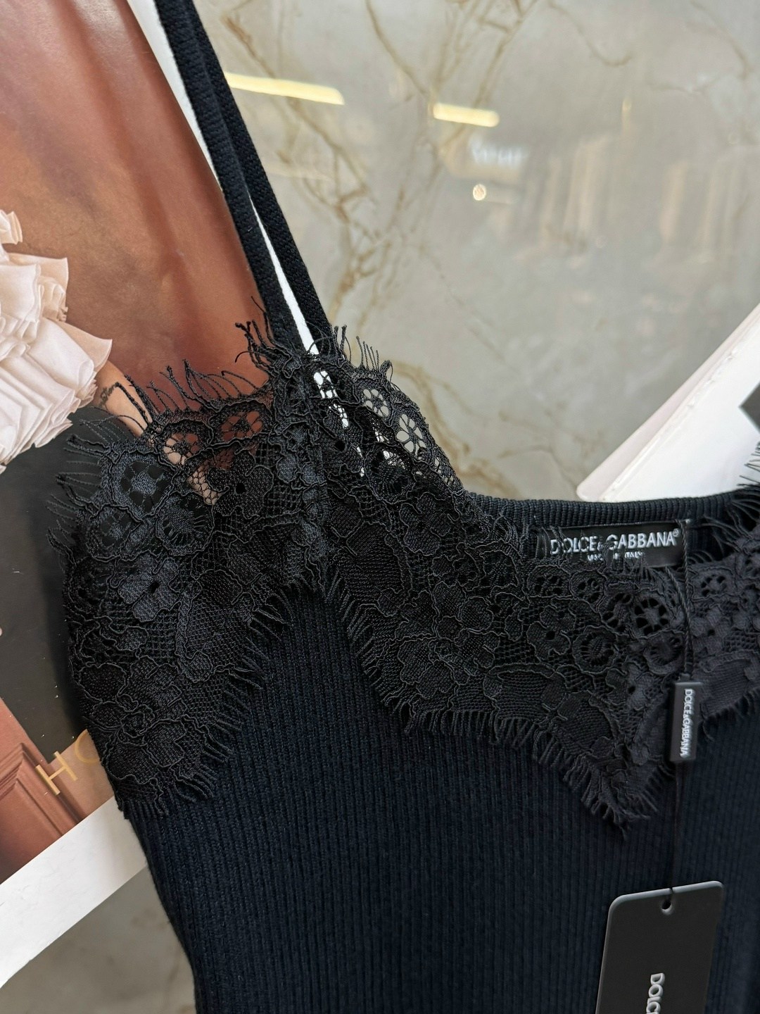 майка с кружевами,топ с кружевом,топ женский,женская майка,топ с кружевной отделкой