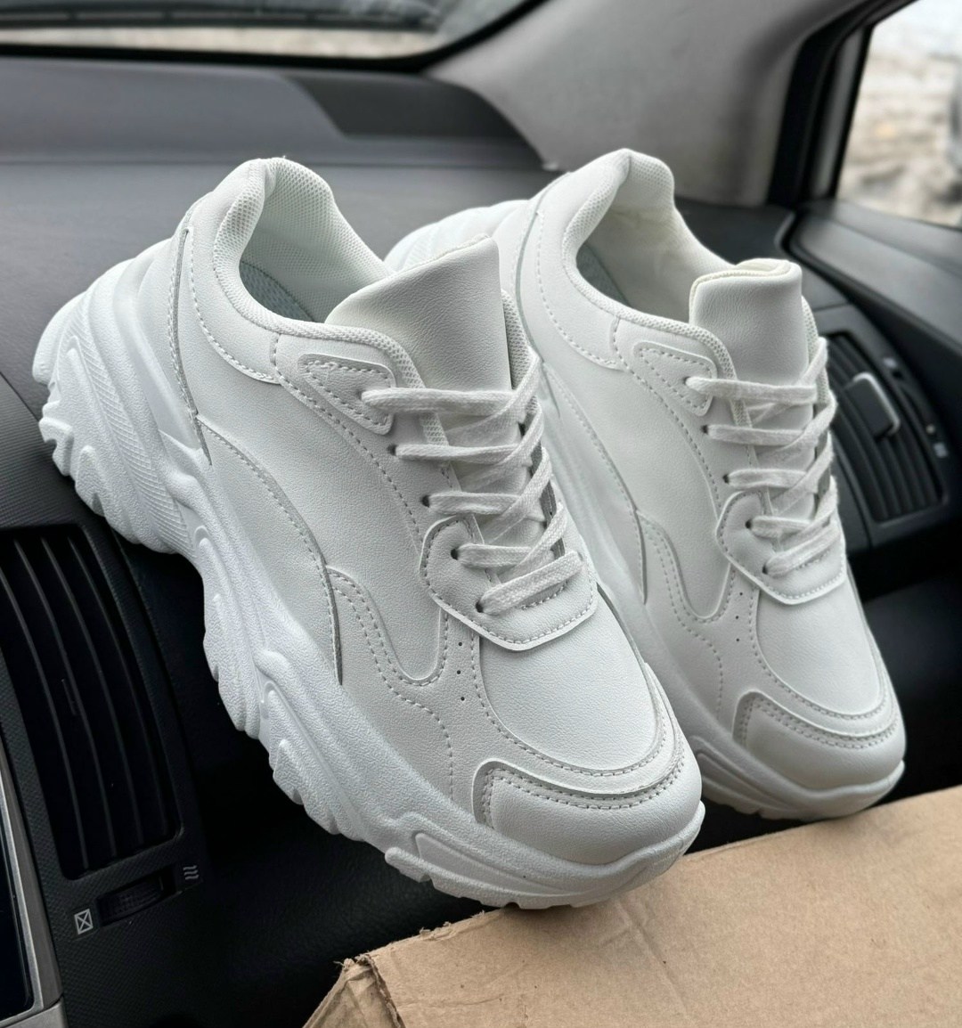 женские кроссовки,белые кроссовки,кроссовки женские белые спортивные на высокой,кроссовки женские белые спортивные,кроссовки