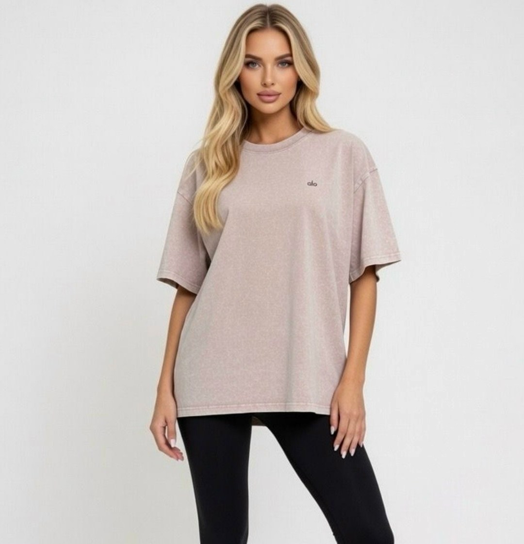 футболка оверсайз,женская оверсайз футболка,футболка оверсайз с надписью на спине comqlo 240154048,футболка оверсайз черная,футболка серая оверсайз