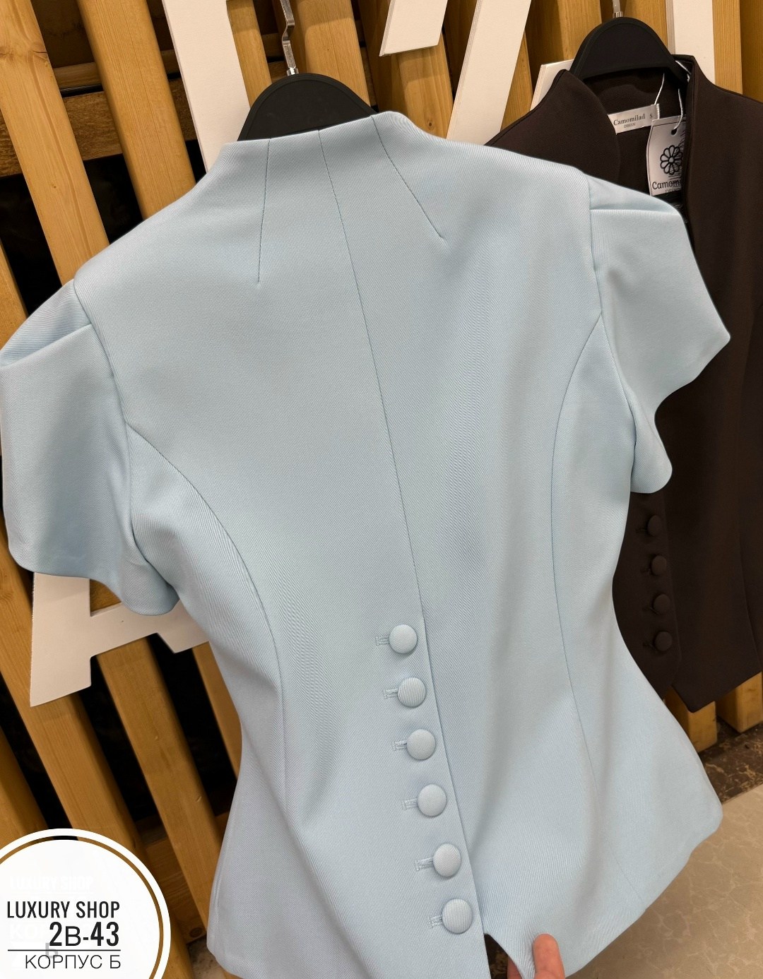 жакет,пиджак приталенный,женская блузка,приталенный жилет,женские жакеты