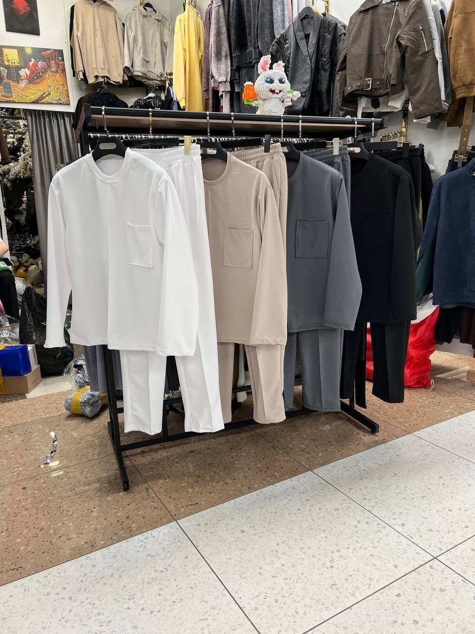 спортивный костюм brunello cucinelli,костюм brunello cucinelli,мужская мода,костюм бежевый,костюм мужской