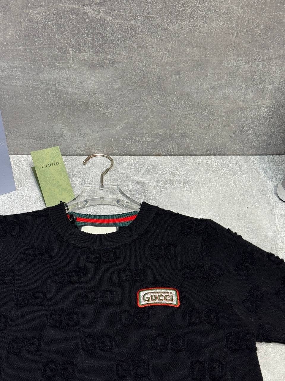 футболка gucci,майка гуччи оригинал черная,футболка гуччи вид спереди,футболка гуччи оригинал,футболка гуччи мужская черная