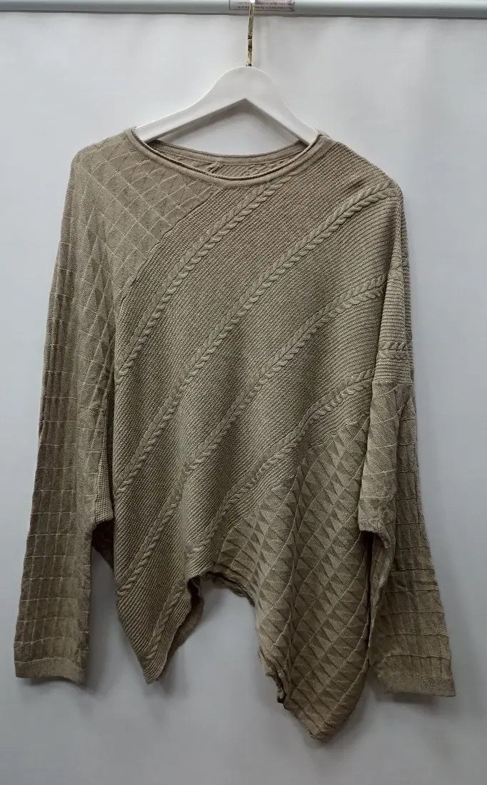 вязаное пончо,вязаный джемпер в стиле бохо,женская кофта,джемпер бохо спицами,вязаные свитера