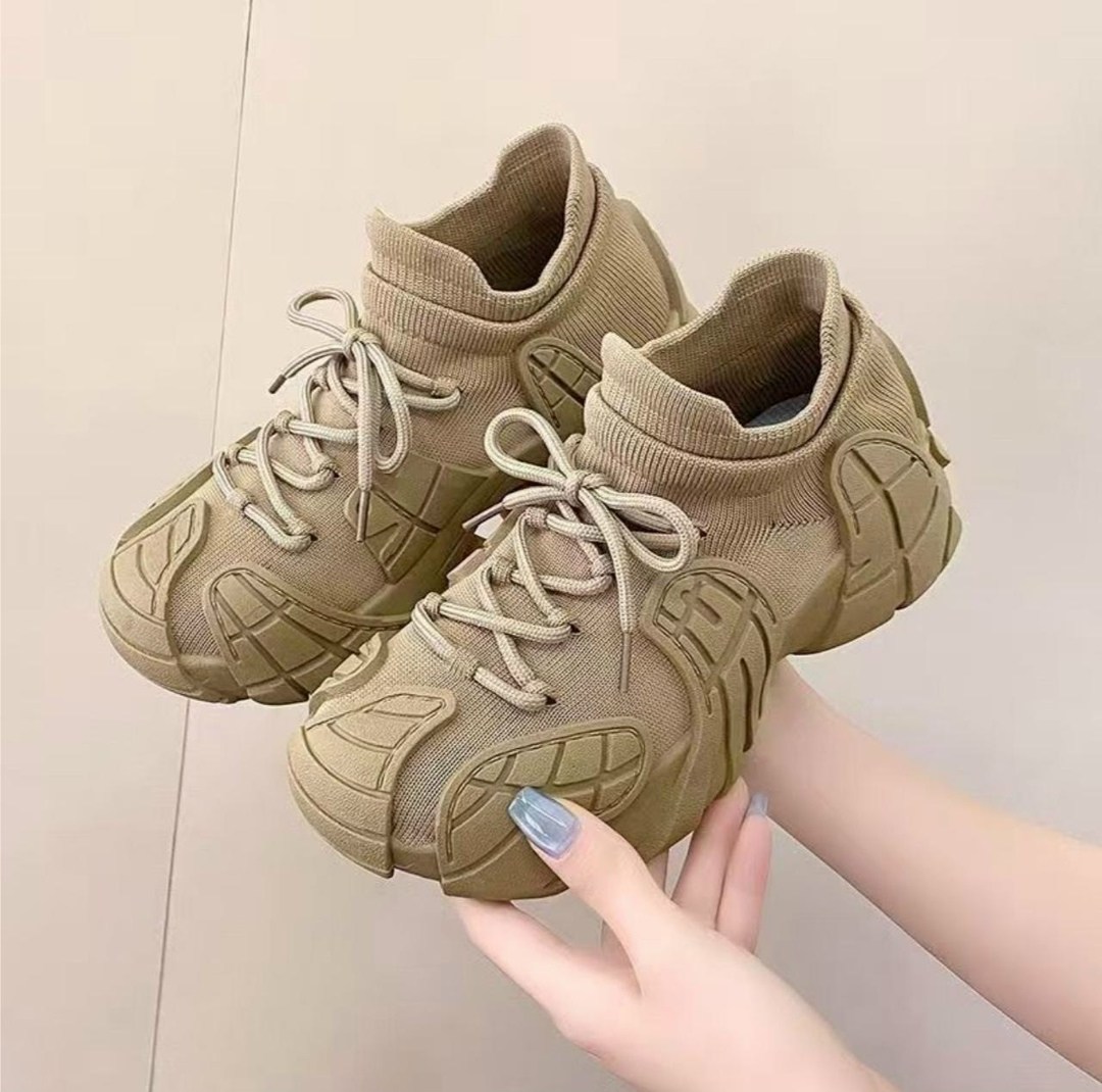 ,женские кроссовки,повседневные кроссовки,модные кроссовки,женская