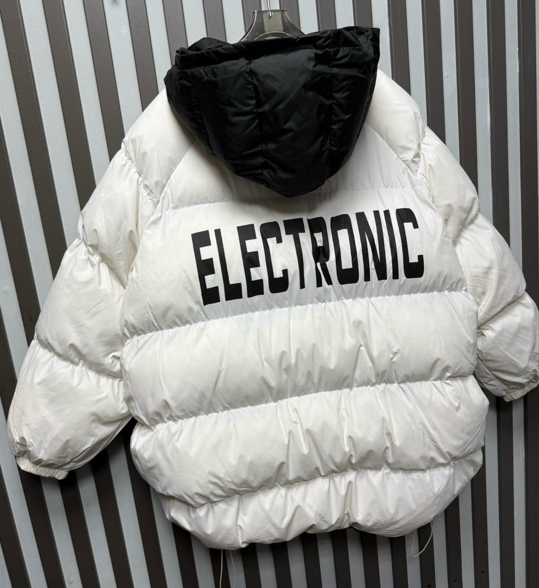 пуховик женский,пуховик,женский пуховик с капюшоном,пуховик оверсайз,куртка пуховик