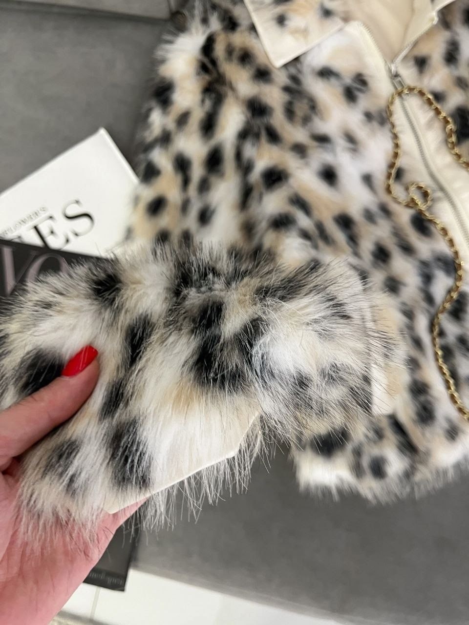 меховая куртка,куртка из искусственного меха,леопардовая куртка,женская короткая куртка из искусственного меха,плюшевая куртка леопардовая