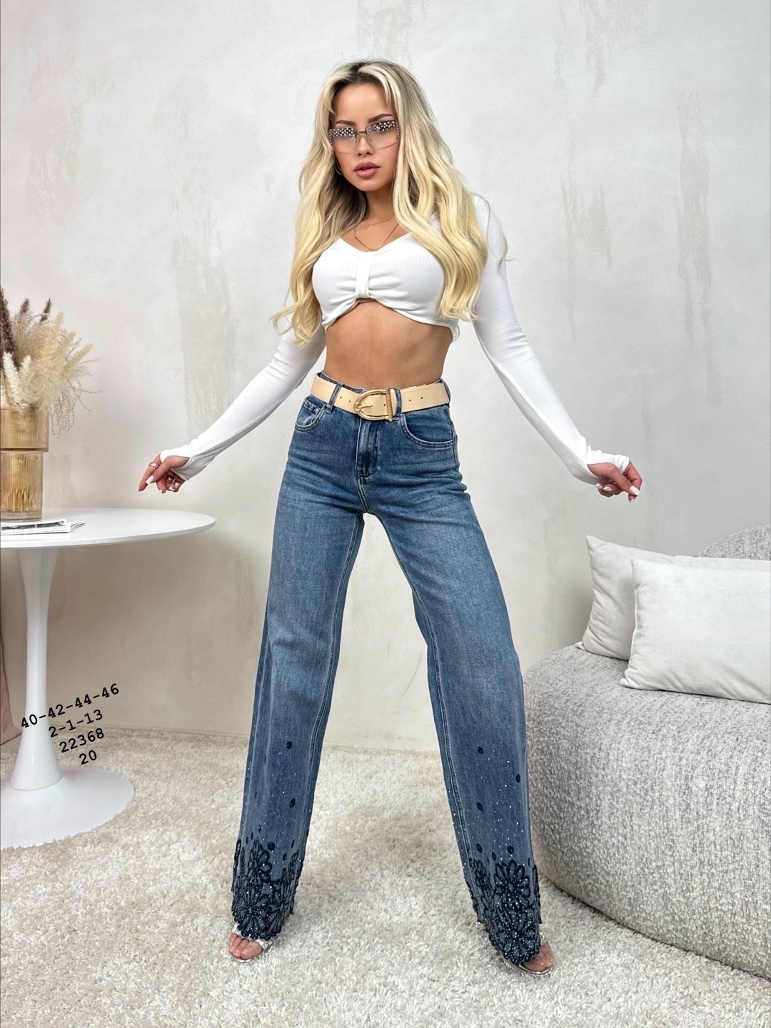 женские джинсы,джинсы брюки,джинсы,модные джинсы,широкие джинсы со стразами