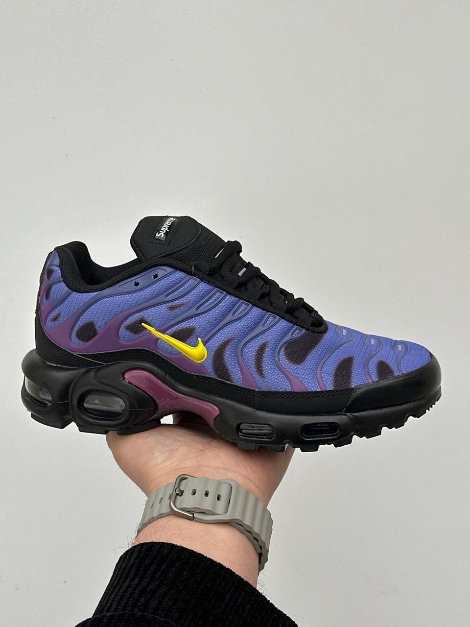 кроссовки nike air max tn plus,nike air max plus tn,найк тн плюс фиолетовые,кроссовки,nike air max tn plus x supreme purple
