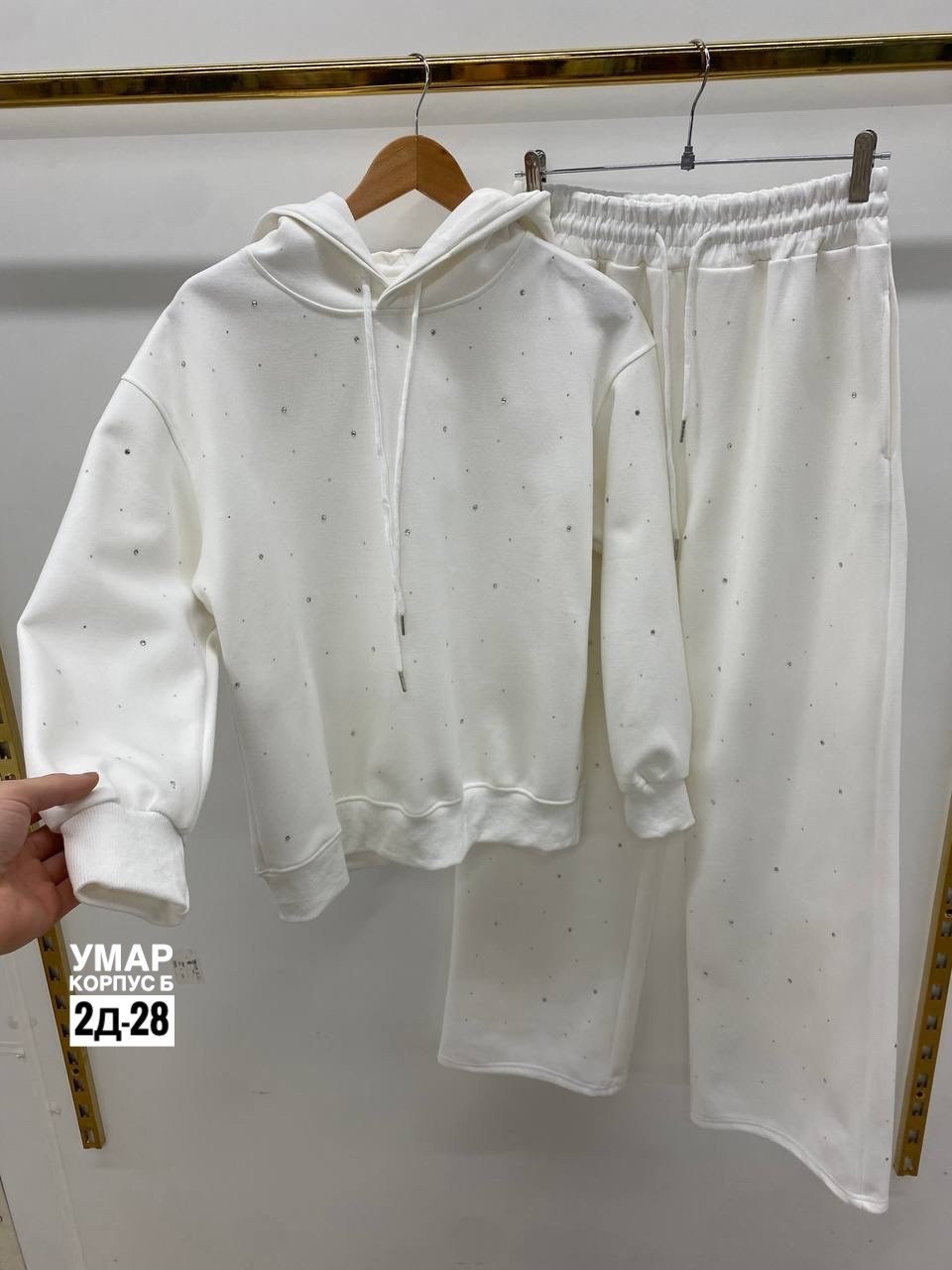 костюм белый,стильные костюмы,женский спортивный костюм,костюм с брюками,женские костюмы