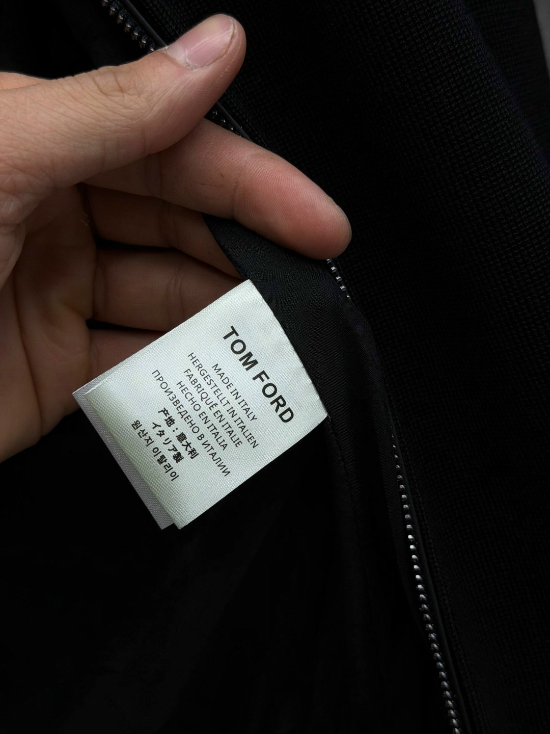 бомбер brunello cucinelli,белая куртка,ветровка brunello cucinelli,куртка женская,куртка