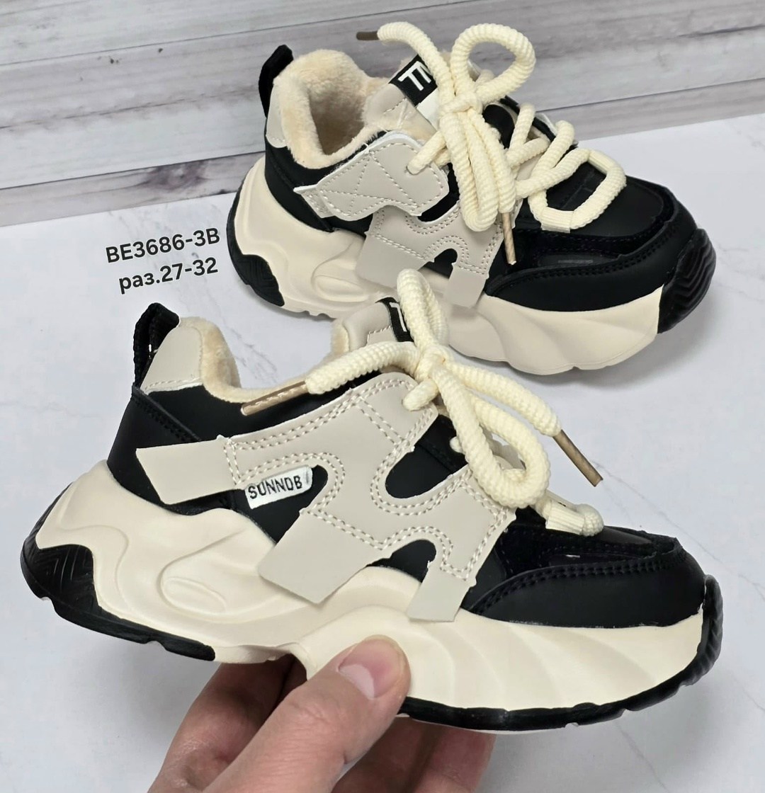 ,женские кроссовки,детские кроссовки,повседневные кроссовки,модные кроссовки