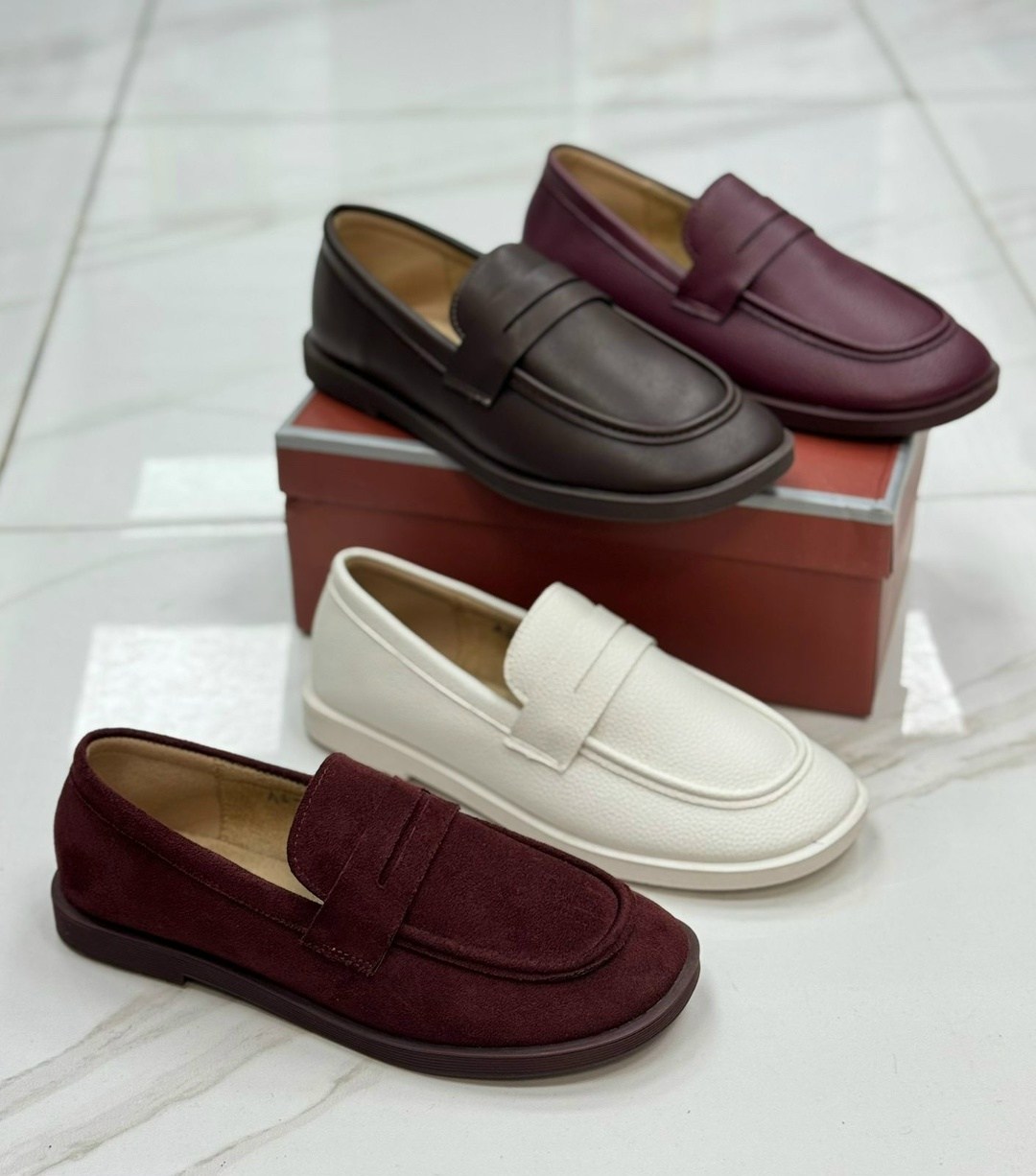 ,лоферы сантони женские замшевые,мокасины лоро пиано женские,лоферы loro piana,бордовые лоферы