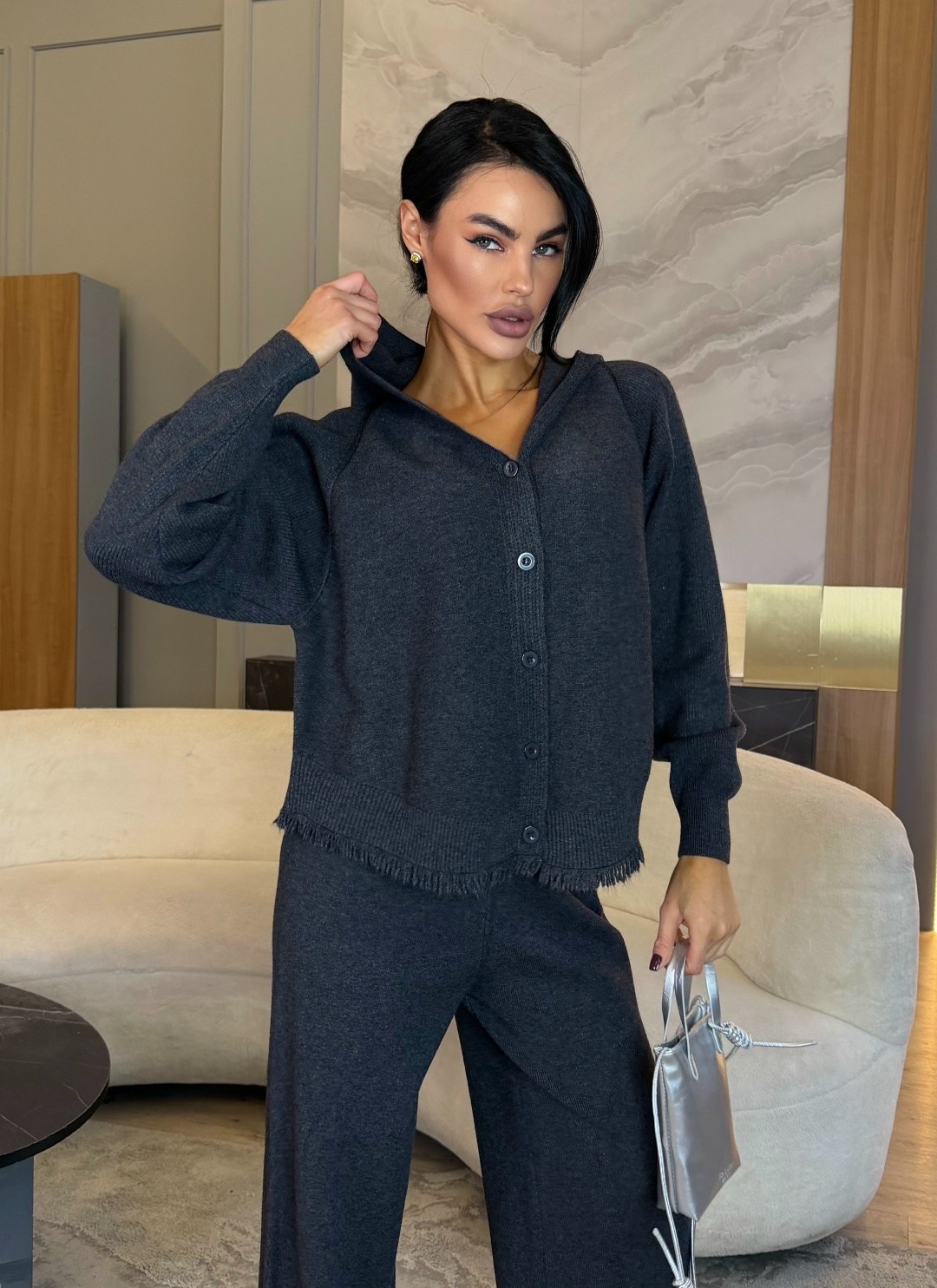 брючный костюм,трикотажный брючный костюм,женский костюм,женский костюм серый,женский костюм с брюками