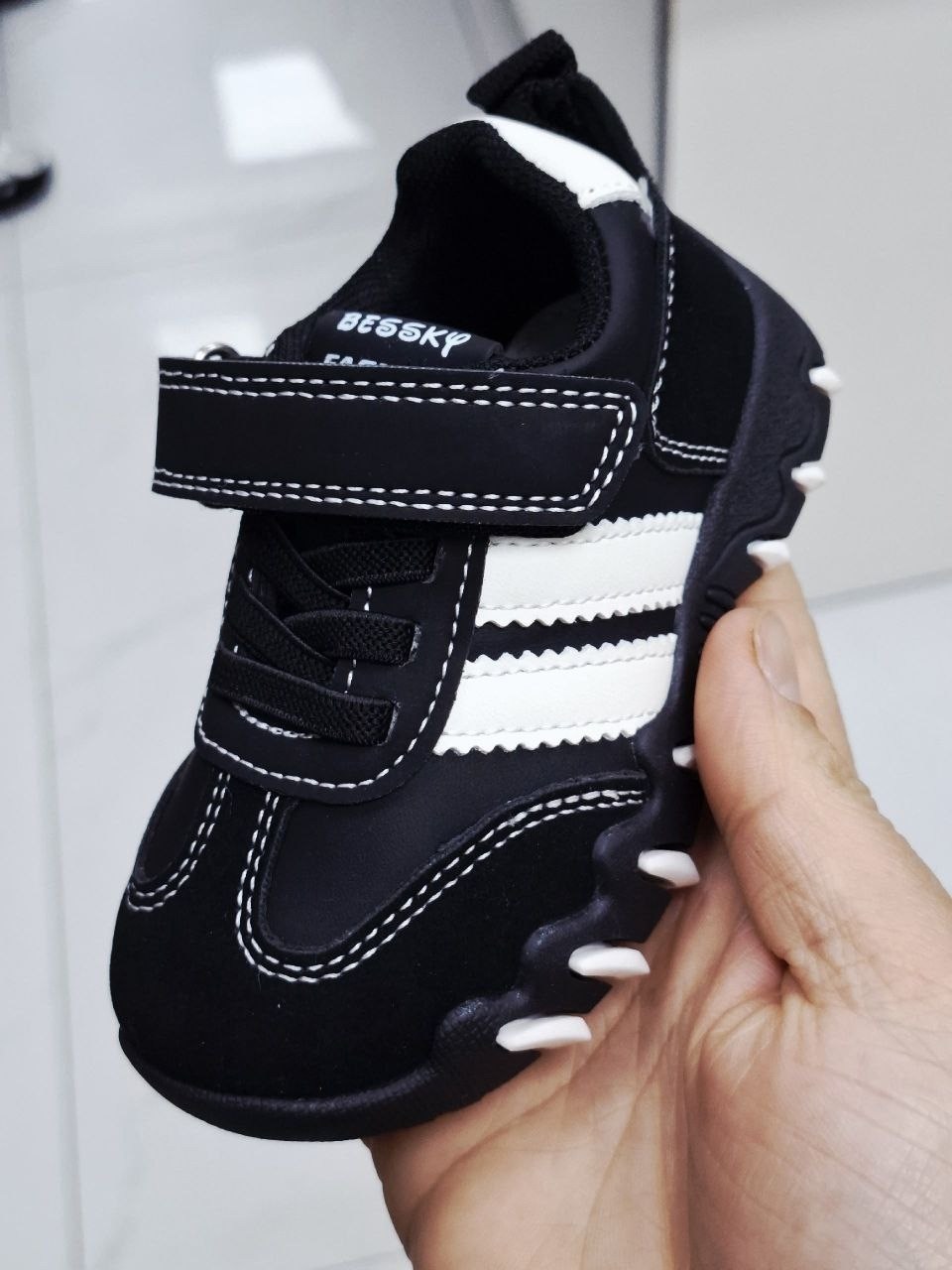 кроссовки мальчику,кроссовки детские,спортивная ,повседневные кроссовки,удобные кроссовки