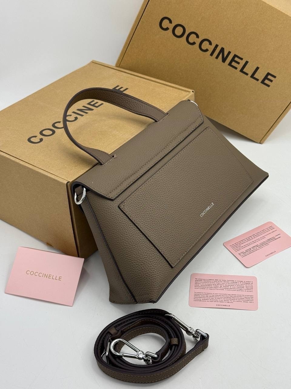 сумка coccinelle,сумка женская coccinelle fd0 18 01 01 коричневый,сумка женская coccinelle,сумка coccinelle coccinelle e1 d05 18 04 01,сумка coccinelle b14 mini пудровая