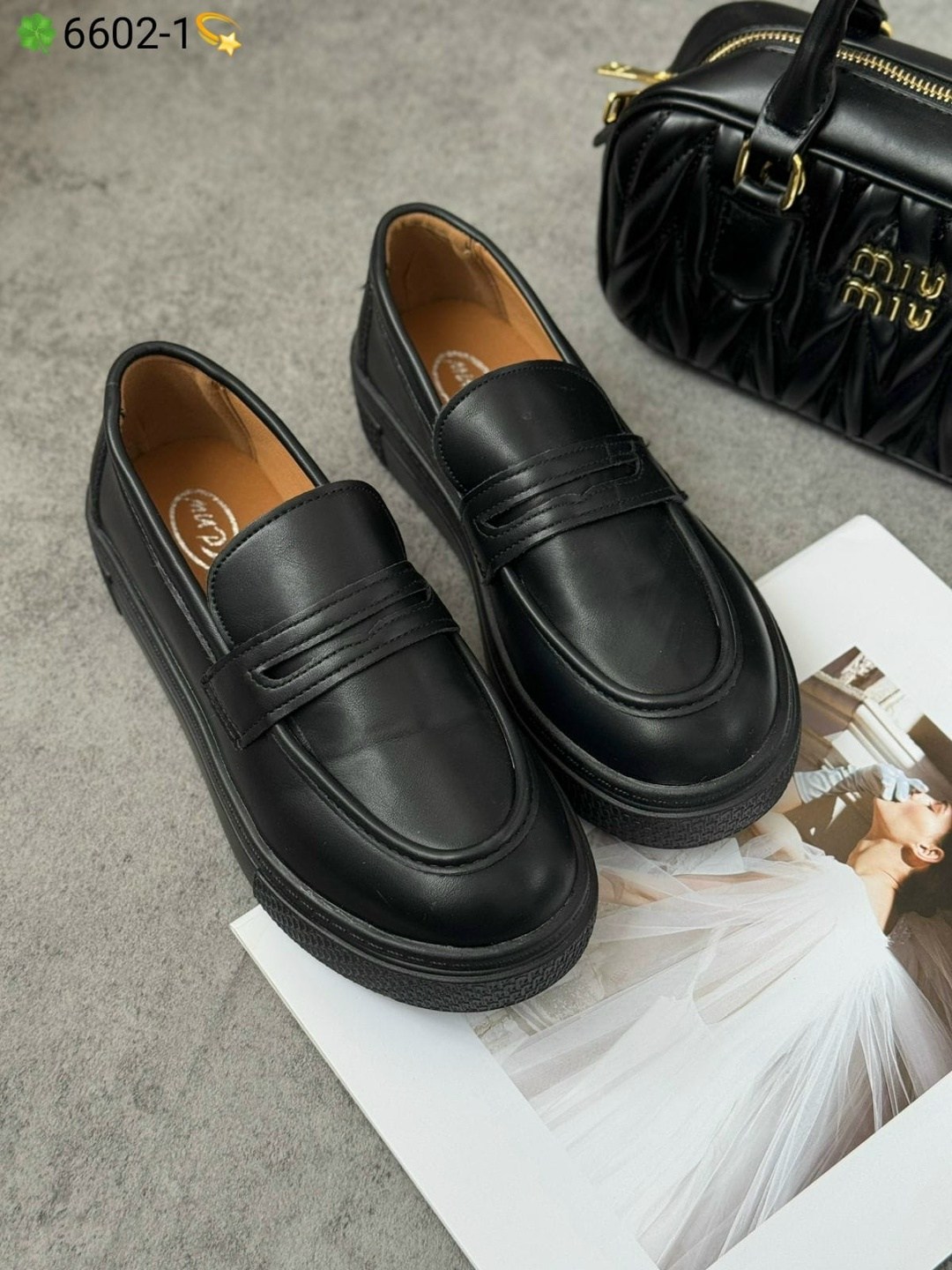 ,лоферы женские,женская ,обуви,туфли в стиле