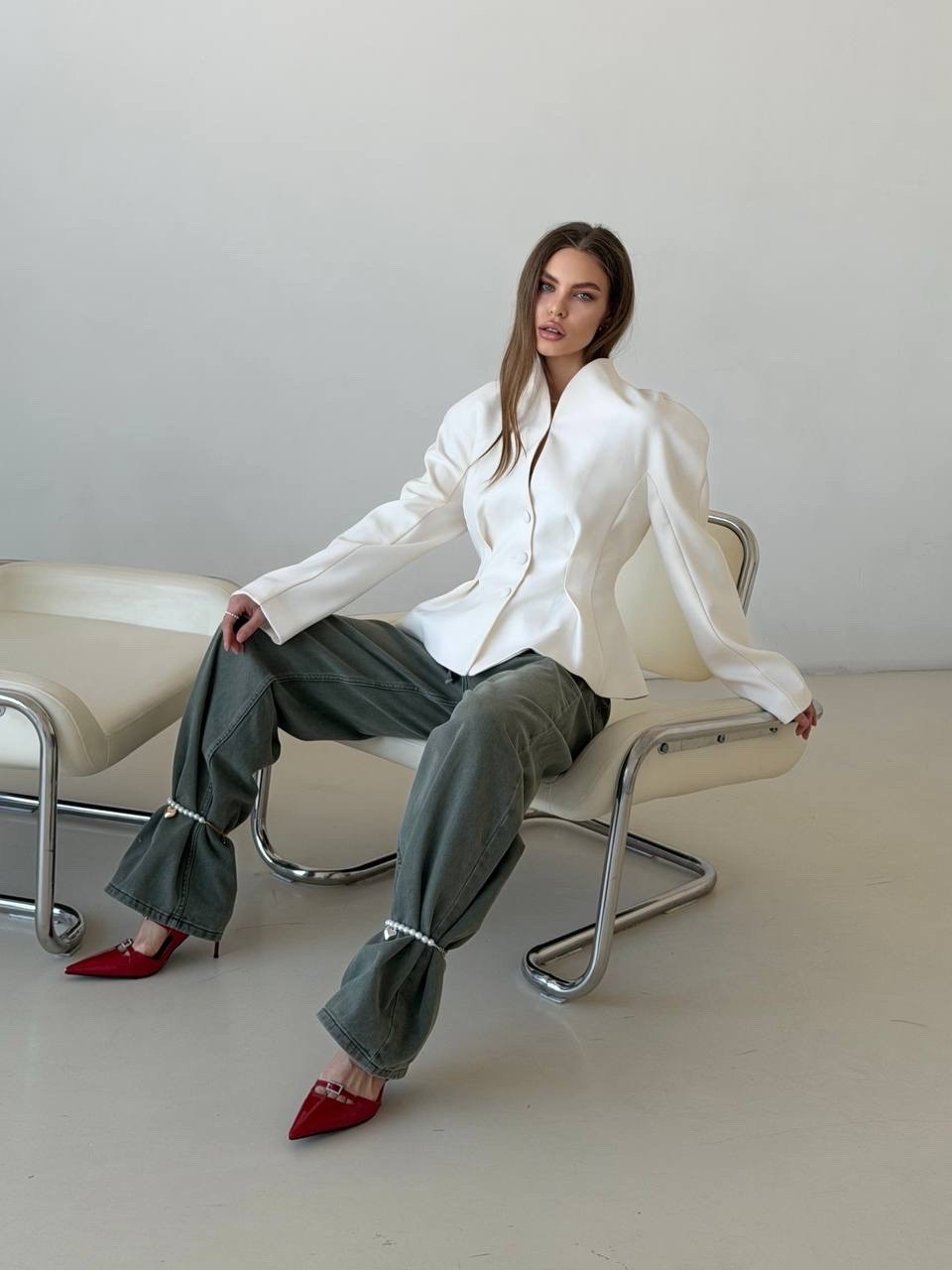 трикотажные костюмы,мода модная,высокая мода,белые костюмы