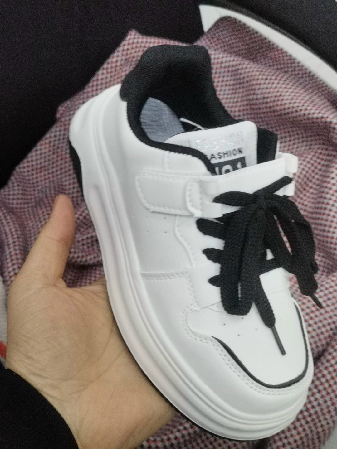 кроссовки мальчику,, спортивная,кроссовки для малыша,модные кроссовки