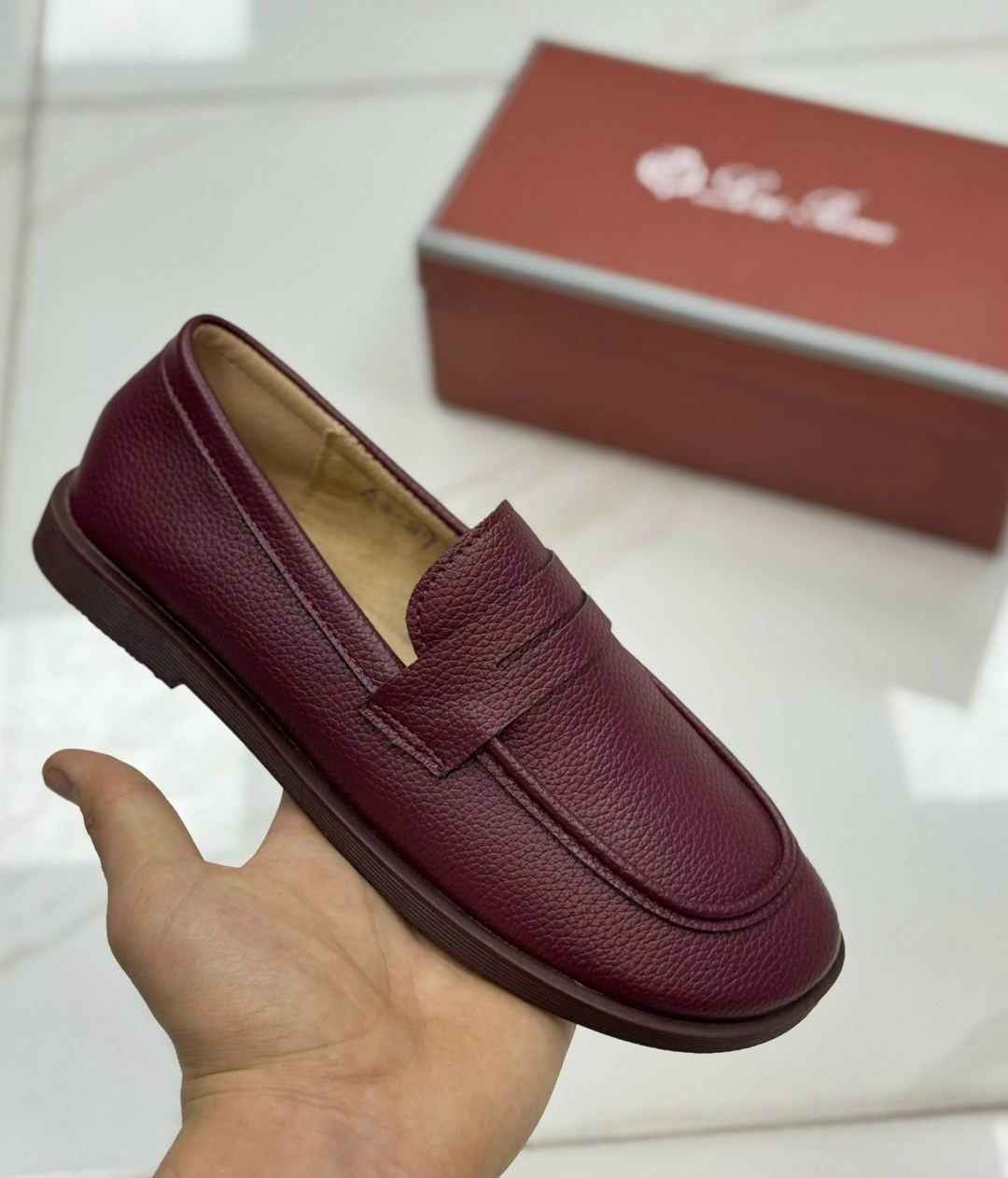 ,лоферы сантони женские замшевые,мокасины лоро пиано женские,лоферы loro piana,бордовые лоферы
