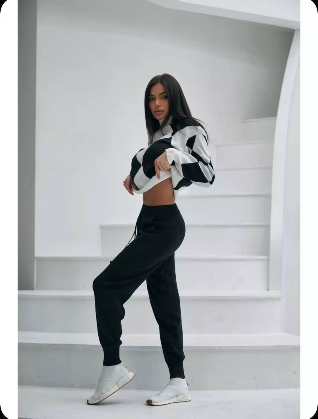 женский трикотажный костюм из двух предметов,трикотажные костюмы,женский комплект из свитера,комплект свитер,вязаные костюмы