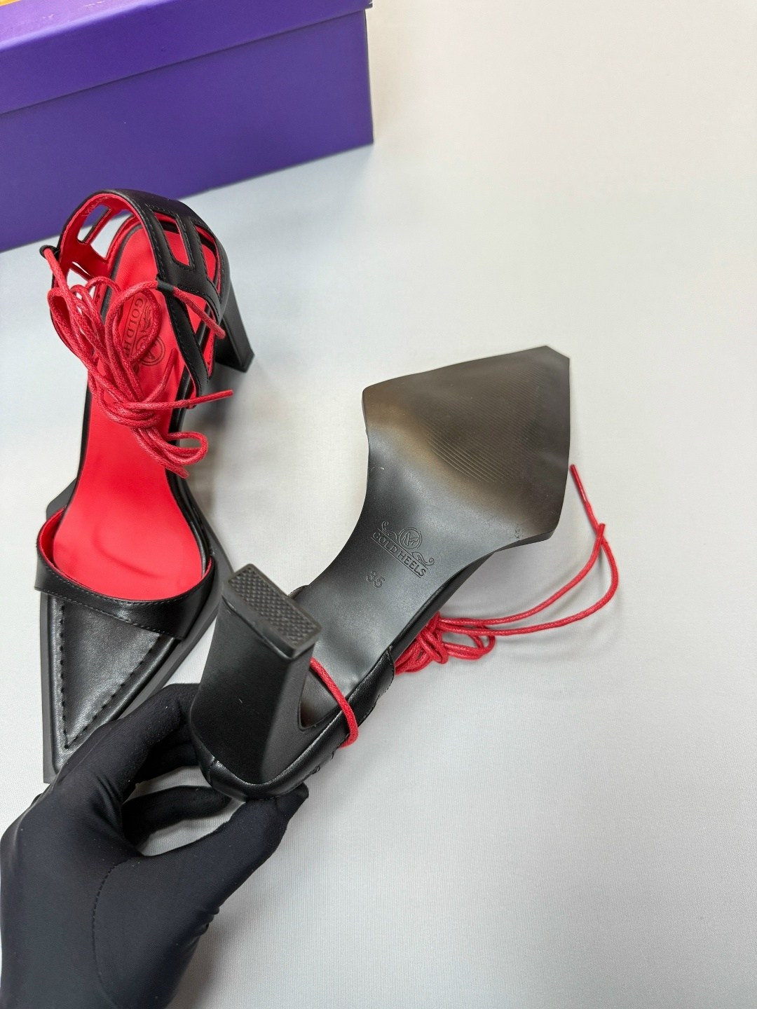 ,босоножки стильные,босоножки на каблуках,босоножки с ремешками,женские босоножки