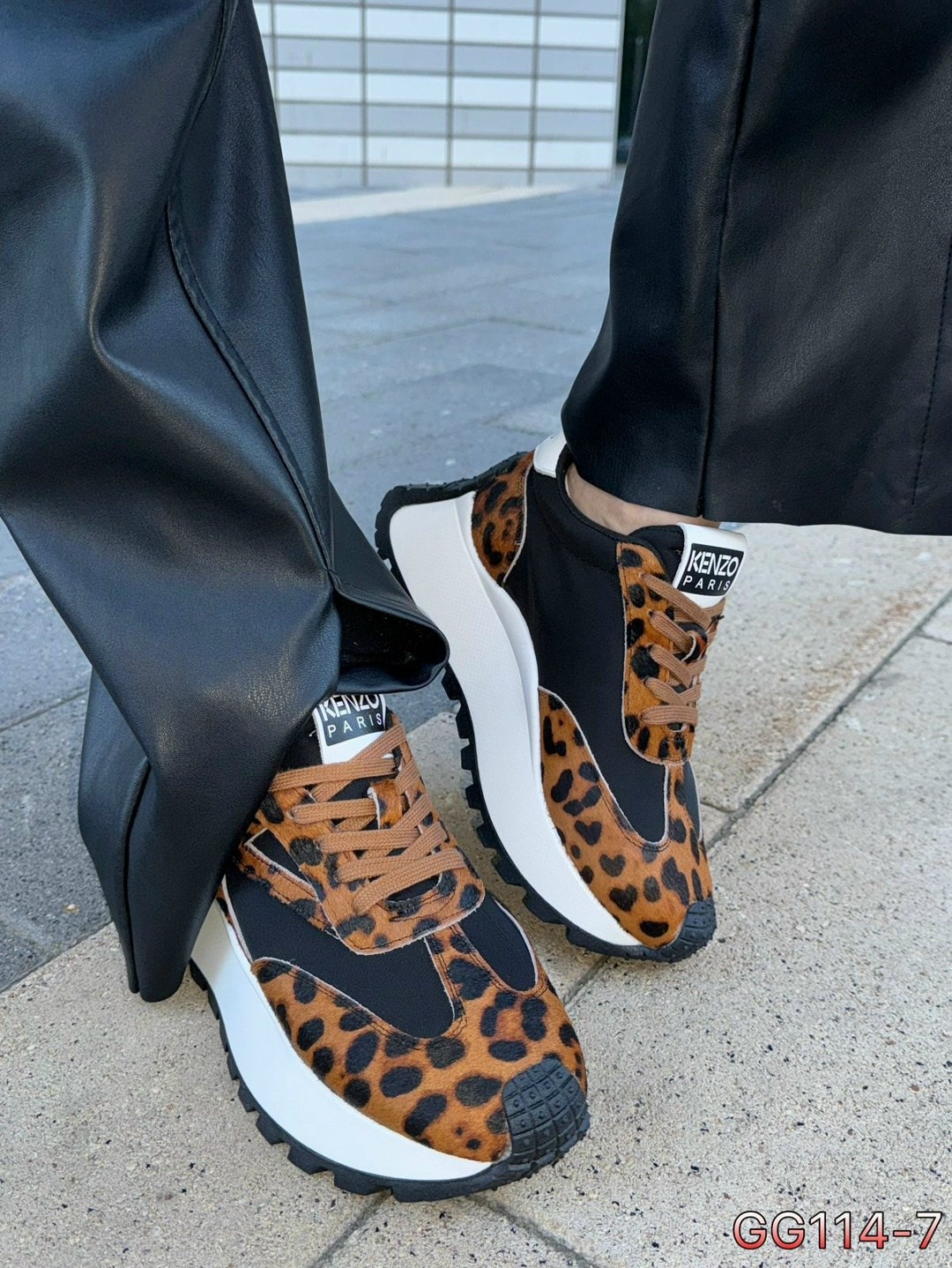 кроссовки леопард,женские кроссовки леопардовые,кроссовки женскиe,кроссовки леопардовые alessandra maddoni,леопардовые кроссовки