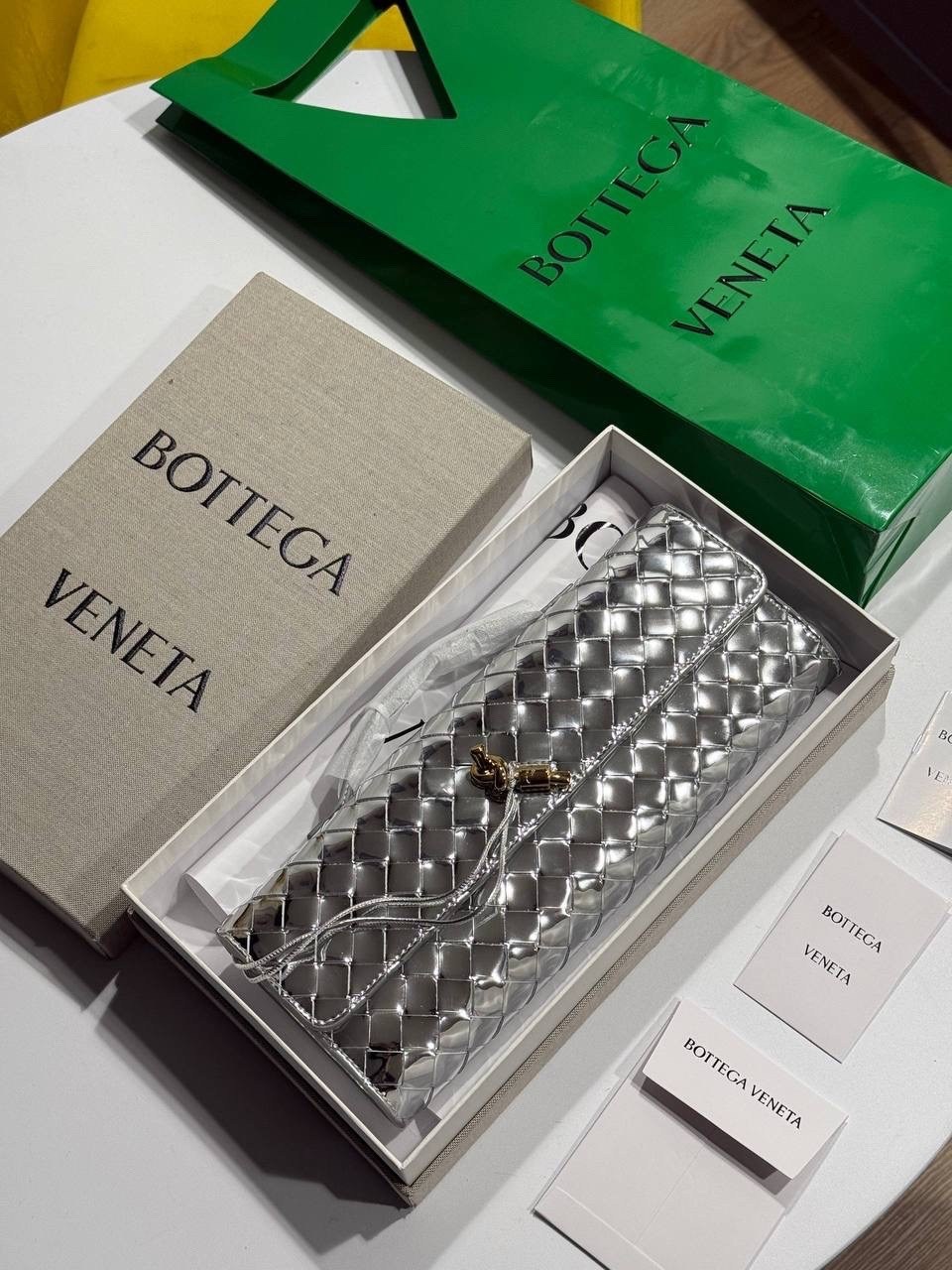 клатч bottega veneta клатч bottega veneta,клатч bottega veneta,bottega veneta сумки женские,bottega veneta сумка,кожаный клатч bottega veneta