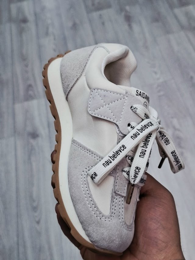 кроссовки женские,кроссовки повседневные,удобные кроссовки,спортивная ,кроссовки