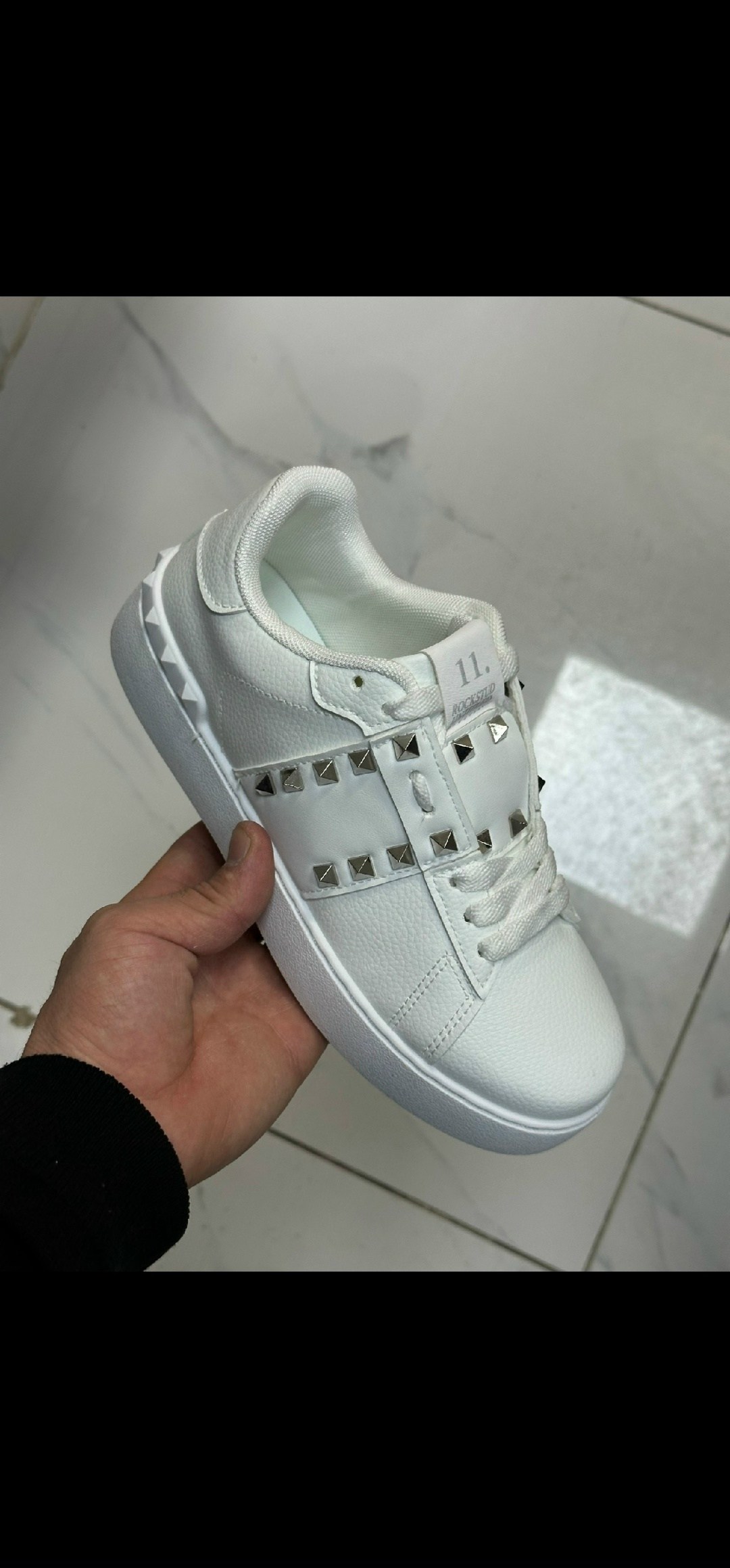 кроссовки valentino rockstud белый,женские кожаные кроссовки valentino garavani rockstud,кеды валентино женские,кроссовки женские кожаные valentino,белые кроссовки valentino garavani rockstud