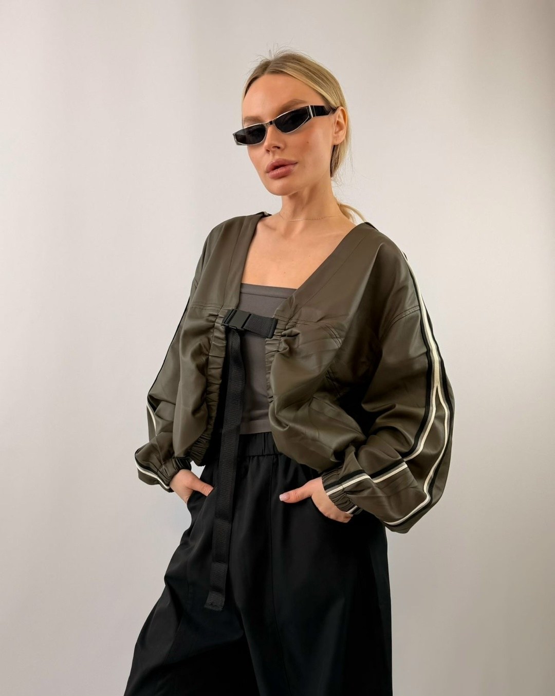 куртка бомбер,куртка бомбер женская,куртка кожаная,кожаная куртка бомбер,куртка косуха