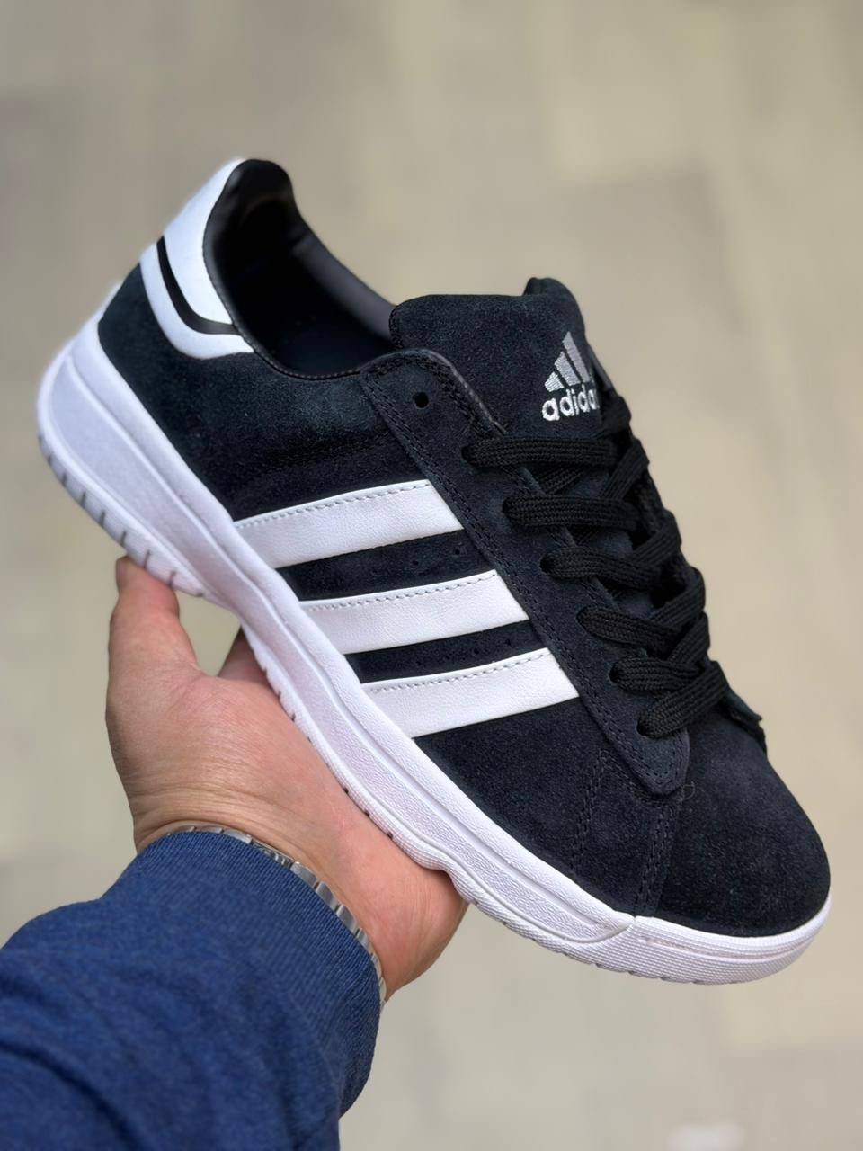 ,кроссовки adidas,кроссовки московский адидас,кроссовки адидас,адидас мундиаль сороконожки