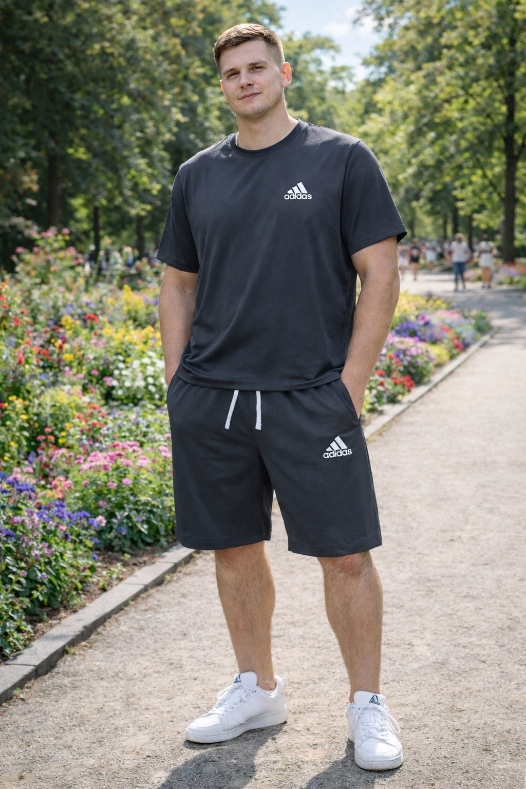 спортивный костюм adidas,спортивный мужской костюм с шортами,мужской спортивный костюм adidas,костюм спортивный мужской с шортами и футболкой,мужской спортивный костюм