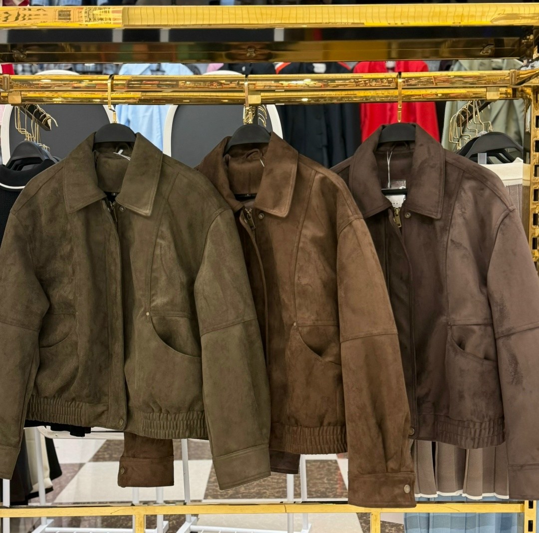 куртка замшевая,укороченный бомбер из экозамши love republic,бомбер женский кожаный замшевый,укороченный бомбер из экозамши,куртка-бомбер утепленная с замшевой фактурой befree