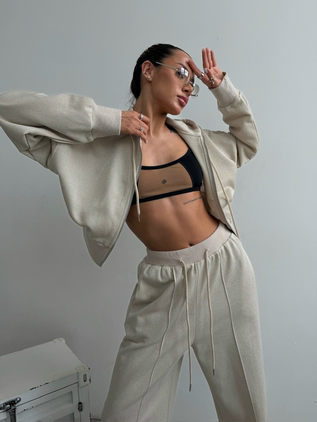 костюм женский,брючный костюм,бежевый костюм,спортивный костюм